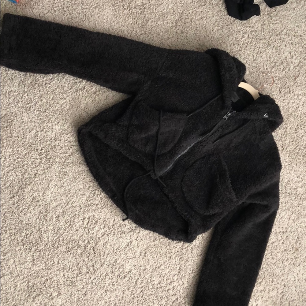 Gymshark black fuzzy pullover